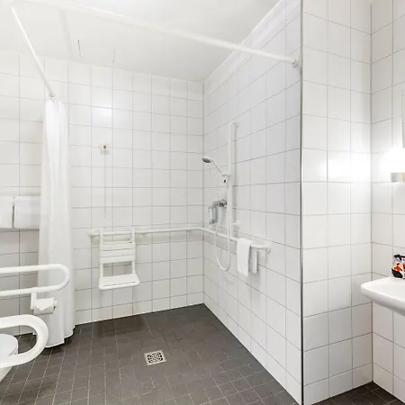Ibis Budget Messe Отель *